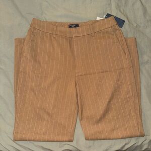 Abercrombie & Fitch Pants Women's Medium
Brown Striped Slack Cropped Relaxed